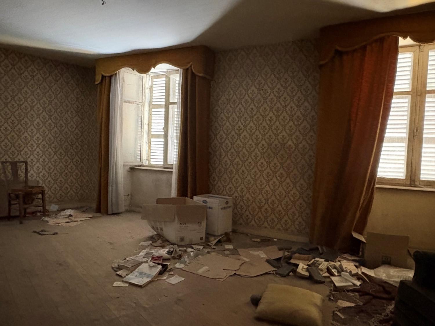 à vendre batiment Saint-Yrieix-la-Perche Haute-Vienne 8