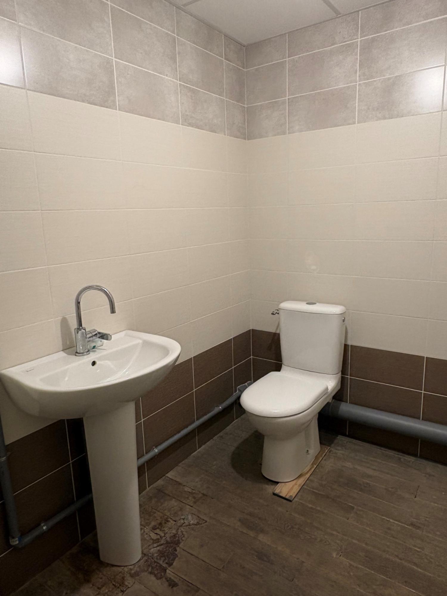 à vendre batiment Saint-Yrieix-la-Perche Haute-Vienne 7