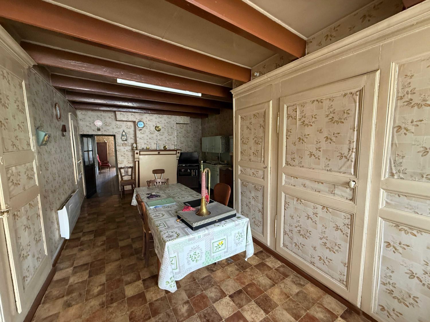 à vendre maison de village Bourbonne-les-Bains Haute-Marne 2