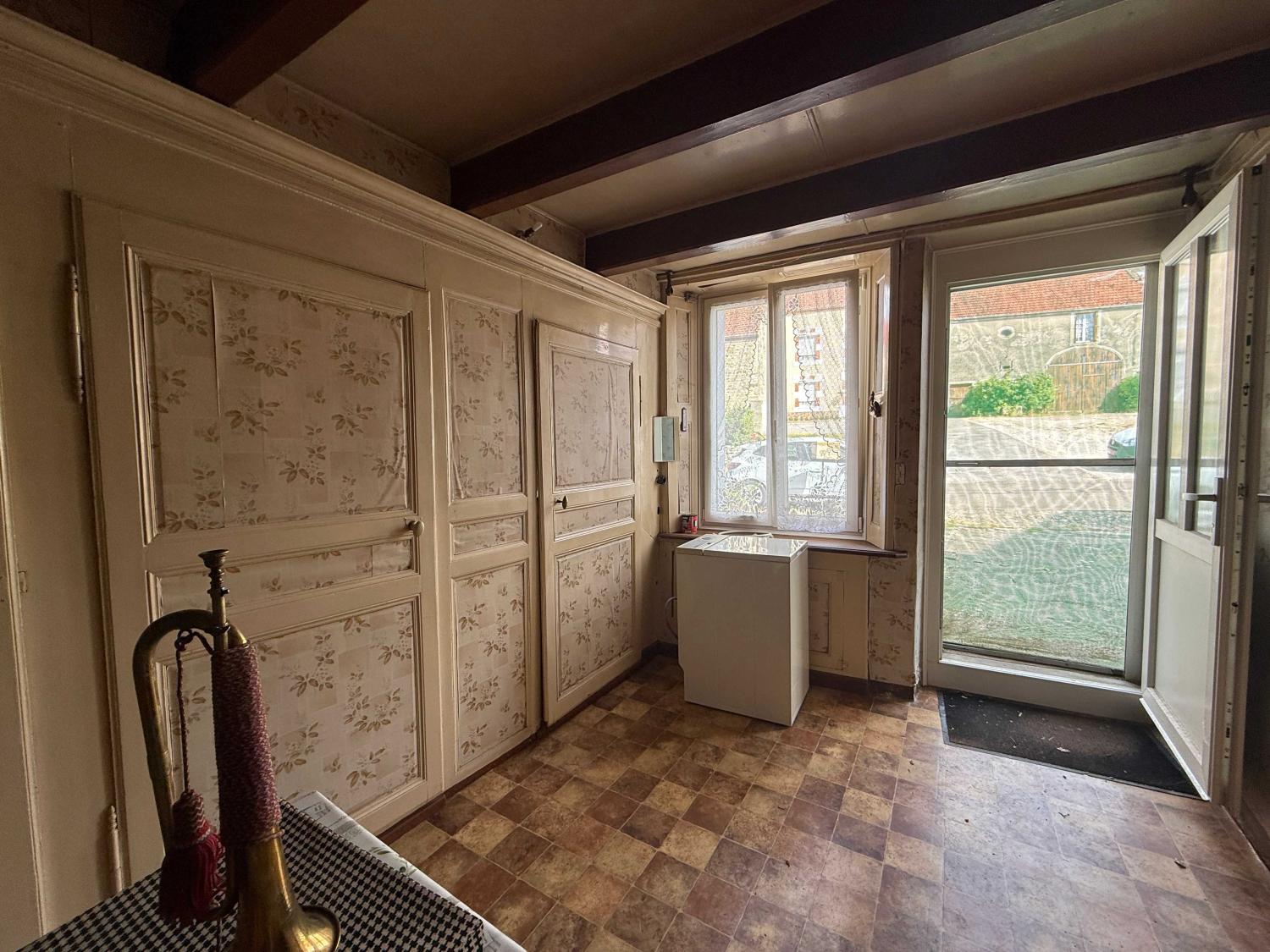 à vendre maison de village Bourbonne-les-Bains Haute-Marne 3