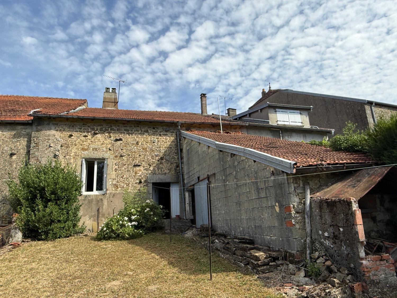 à vendre maison de village Bourbonne-les-Bains Haute-Marne 20