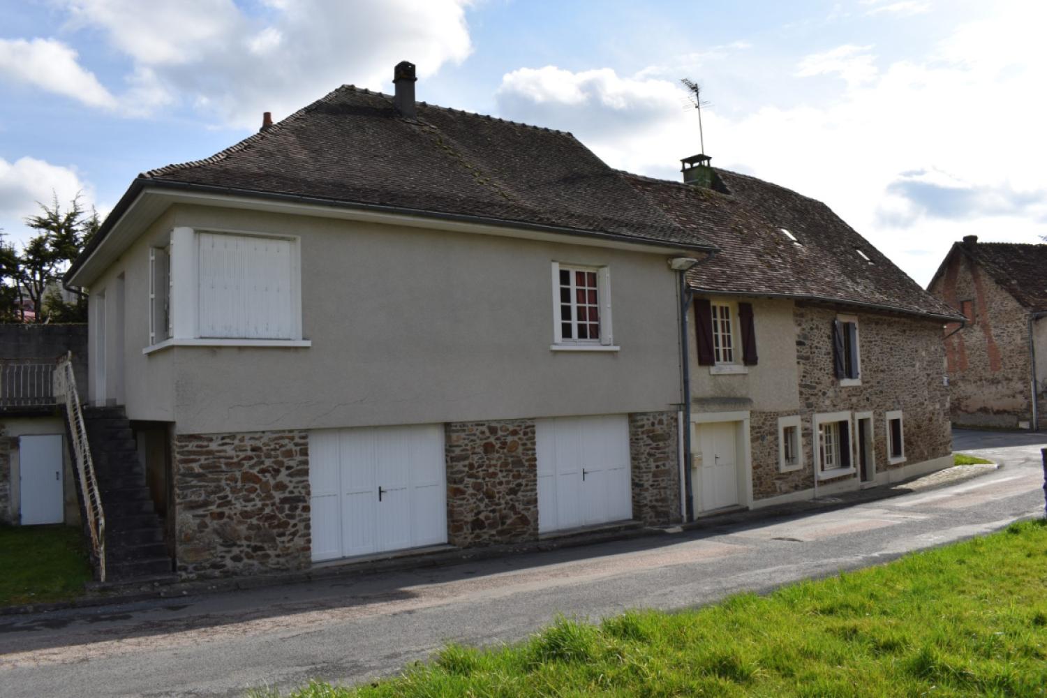à vendre maison de village Lubersac Corrèze 19