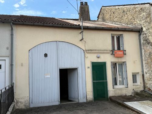 Bourbonne-les-Bains Haute-Marne maison de village foto