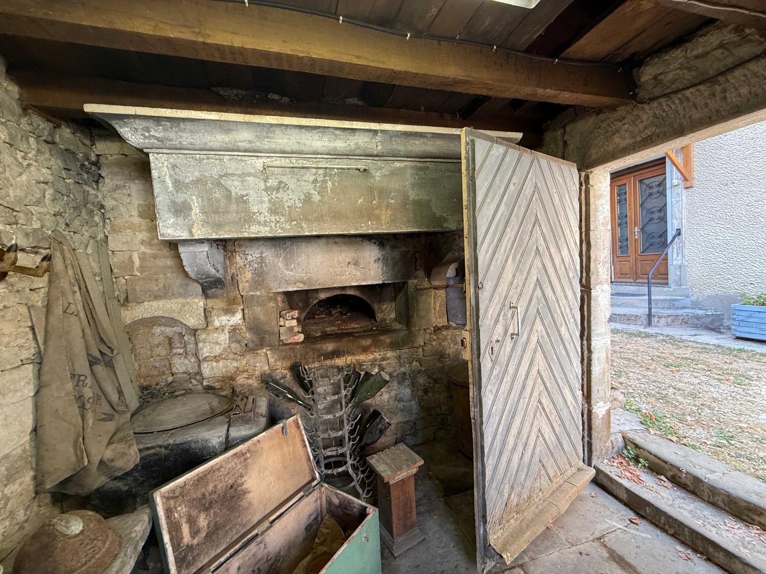 à vendre ferme de village Melay Haute-Marne 28