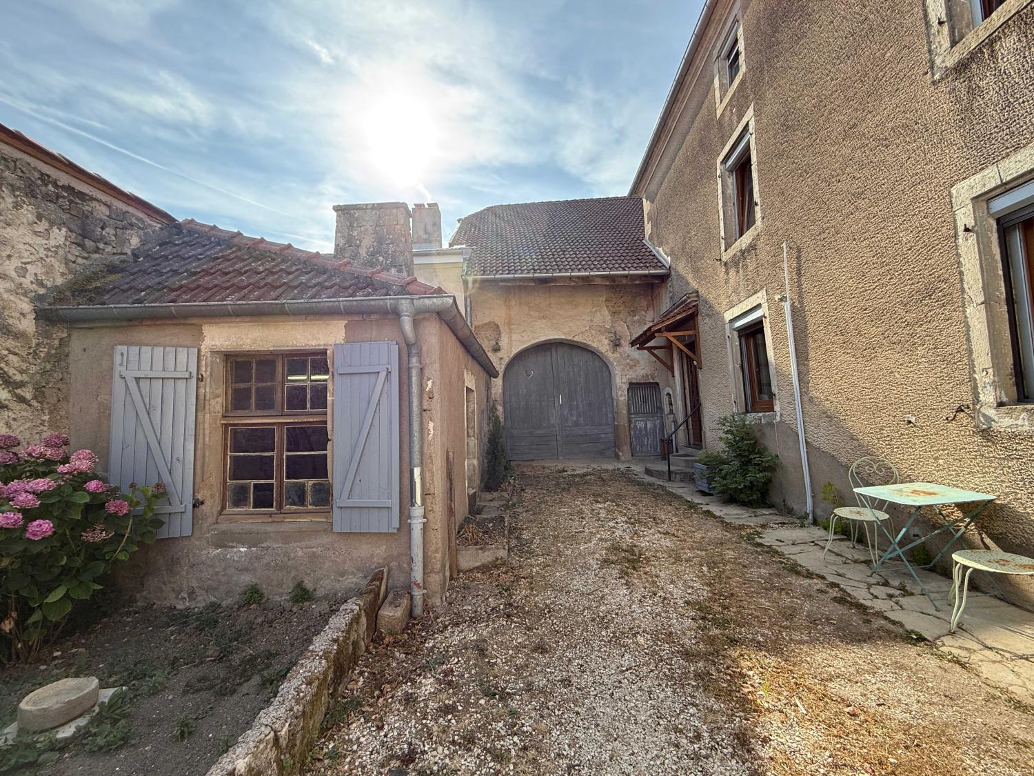 à vendre ferme de village Melay Haute-Marne 2