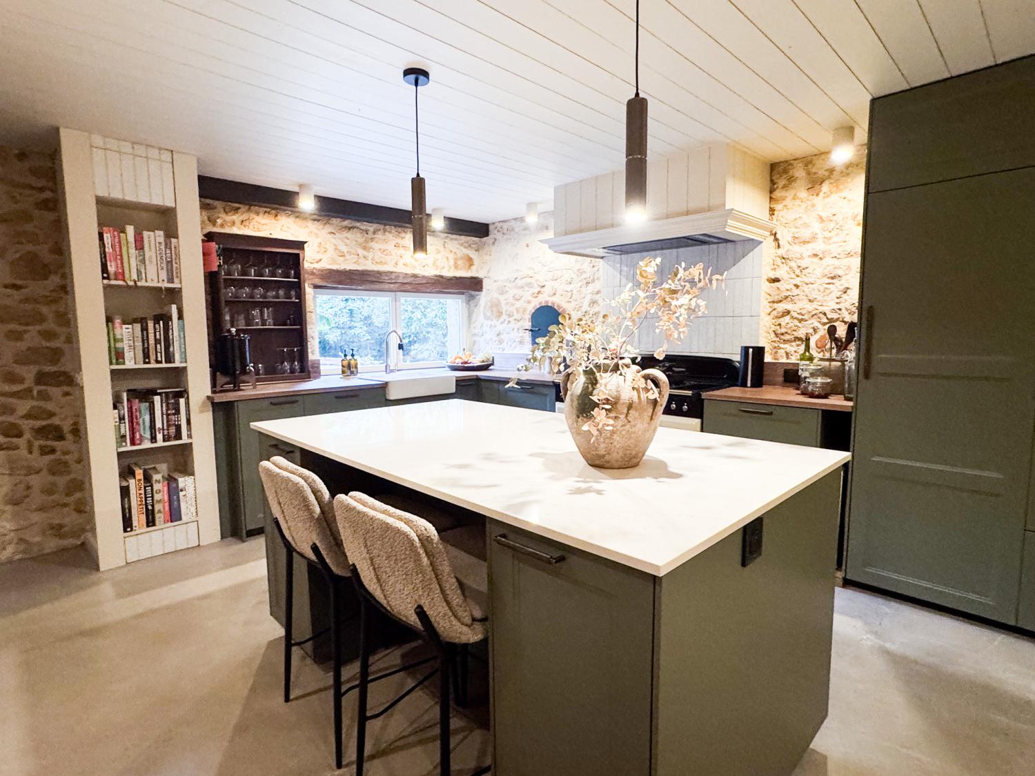  à vendre gîtes/ chambres d'hôtes Saint-André-d'Allas Dordogne 17