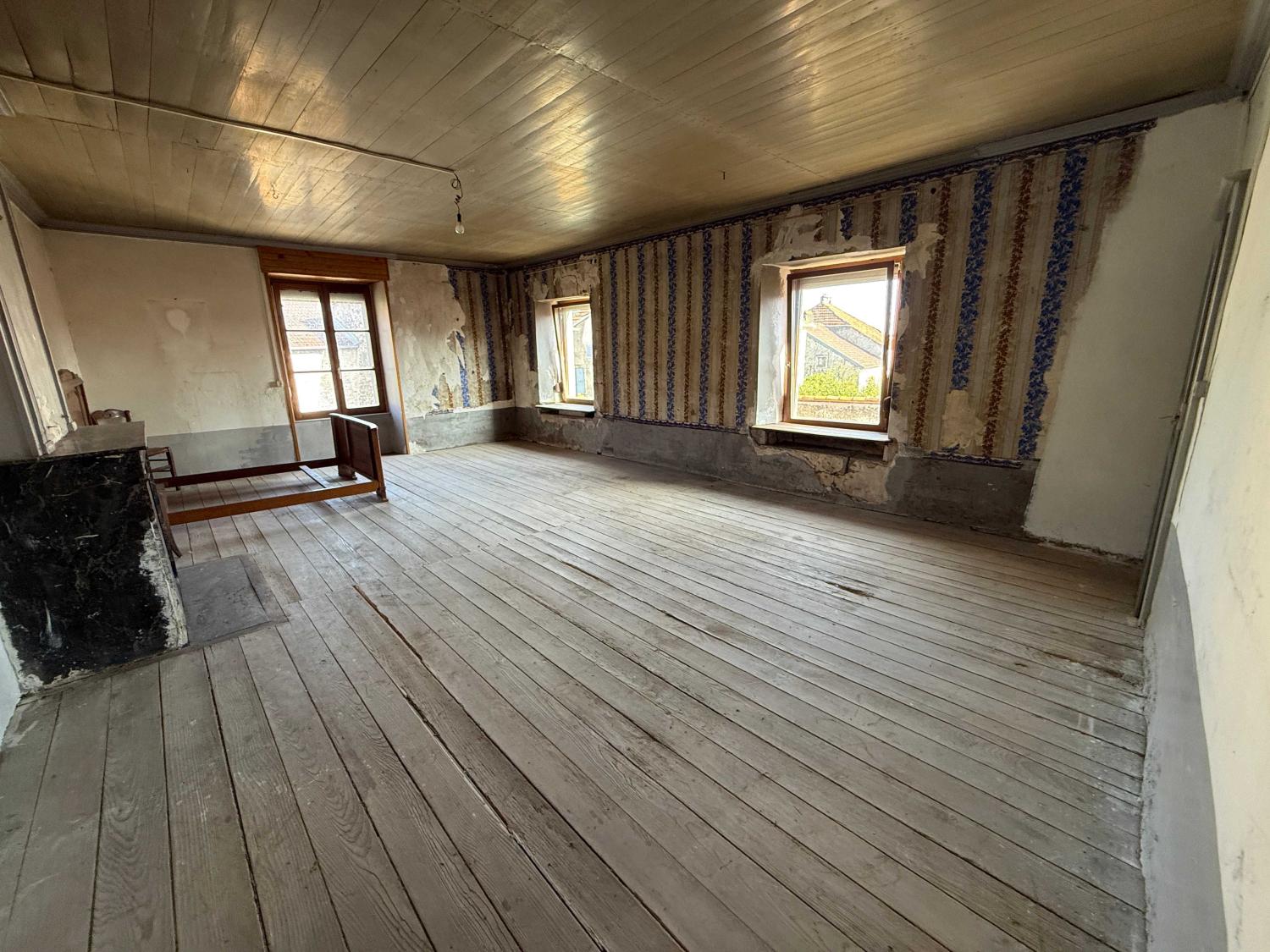 à vendre ferme de village Melay Haute-Marne 10