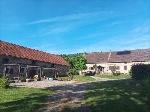 Thil-sur-Arroux Saône-et-Loire maison avec gîte foto 7390475
