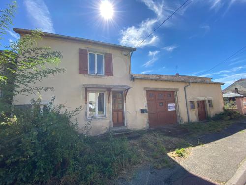 Vernois-sur-Mance Haute-Saône ferme de village foto