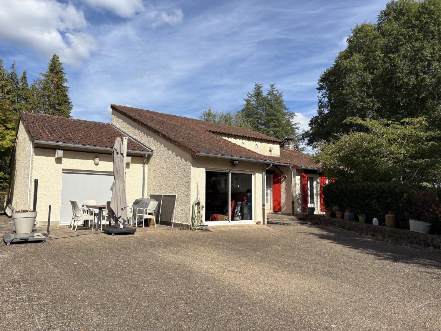 à vendre maison indépendant Château-Chervix Haute-Vienne 2