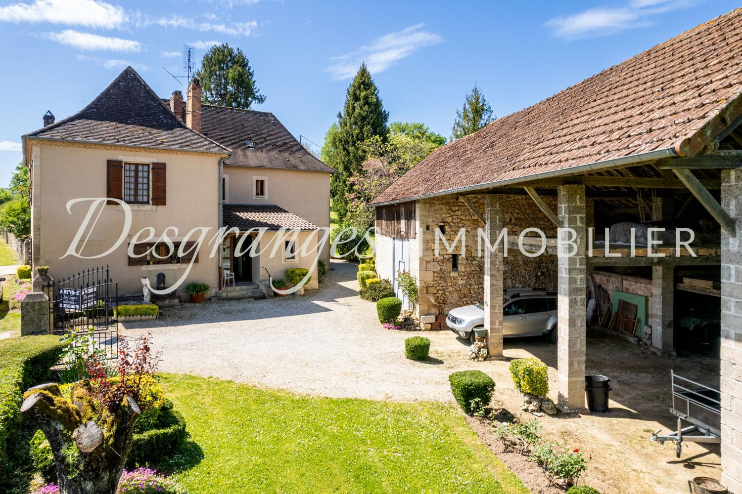 à vendre propriété Hautefort Dordogne 1