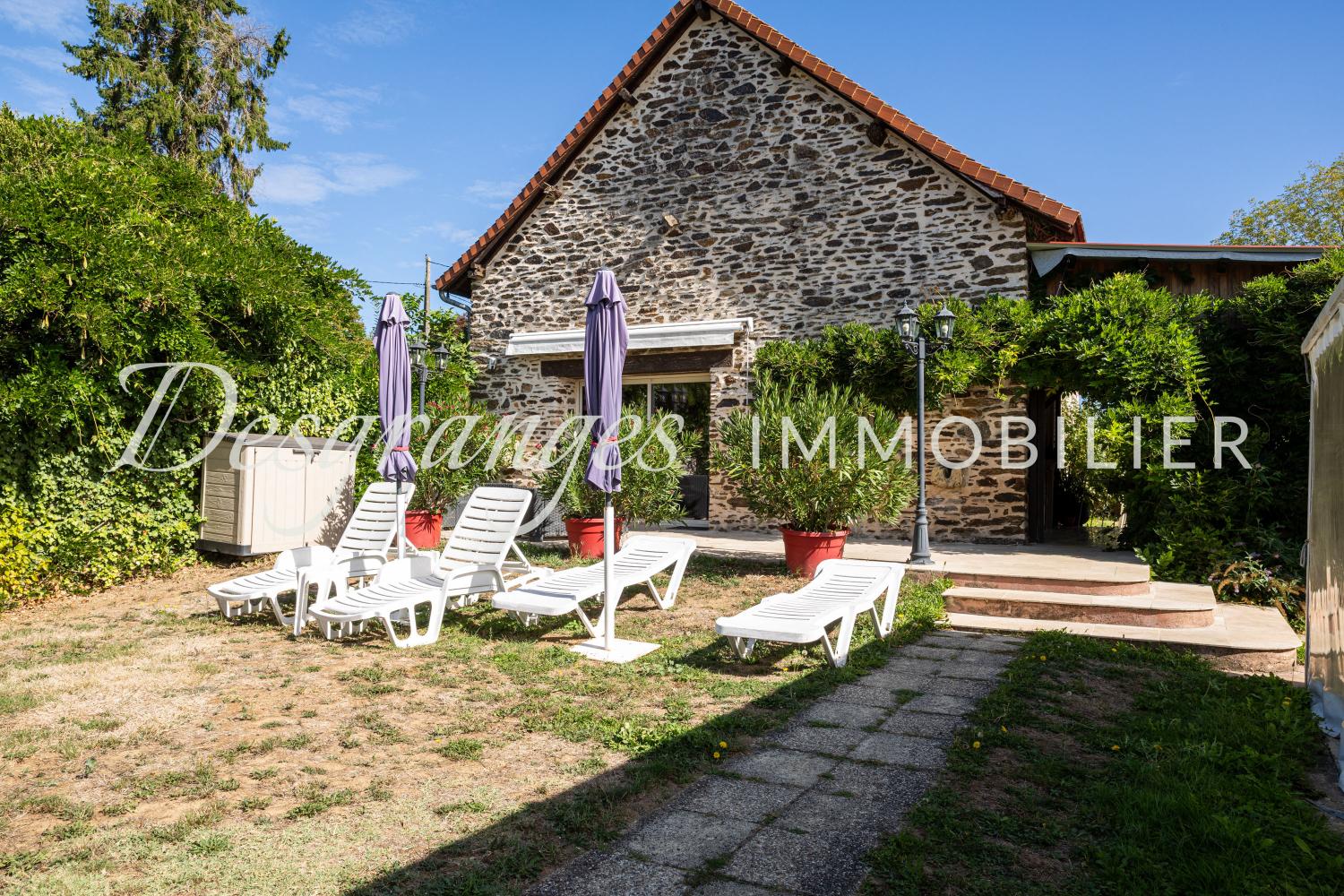 à vendre gîtes/ chambres d'hôtes Sarlande Dordogne 2