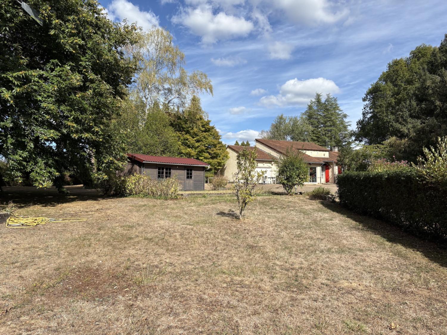 à vendre maison indépendant Château-Chervix Haute-Vienne 17