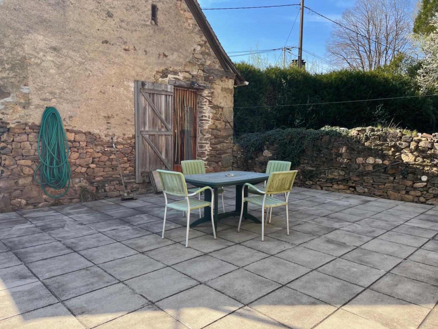 à vendre maison indépendant Jumilhac-le-Grand Dordogne 13