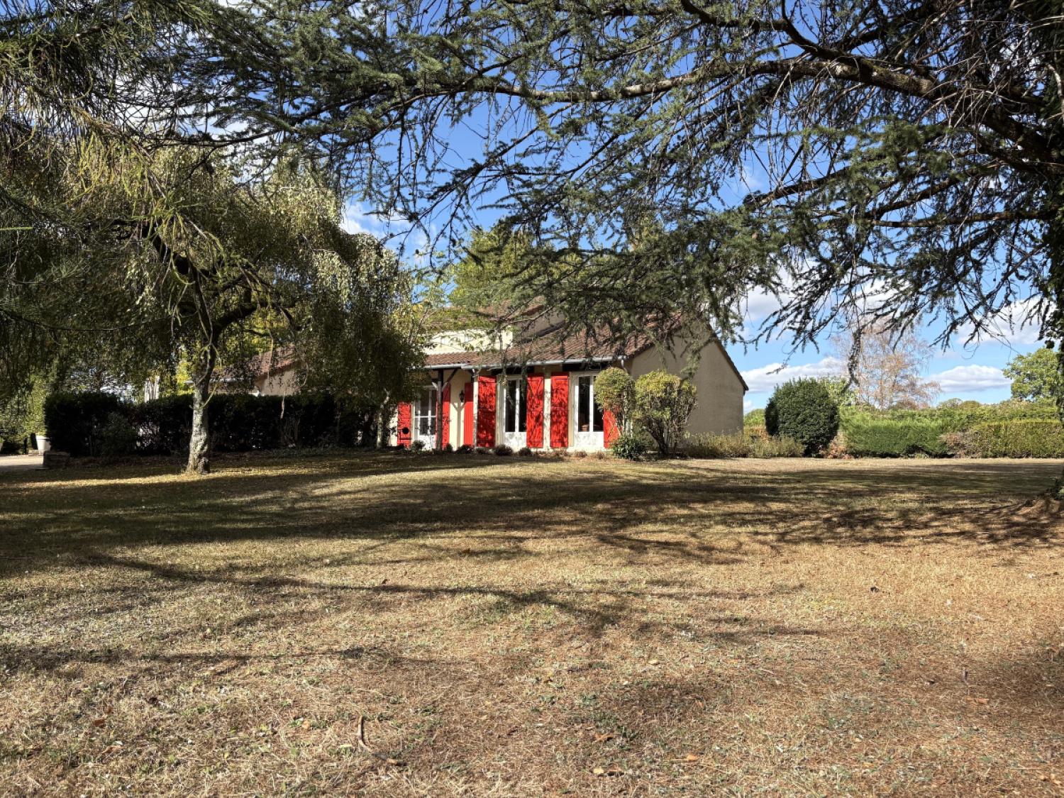 à vendre maison indépendant Château-Chervix Haute-Vienne 21