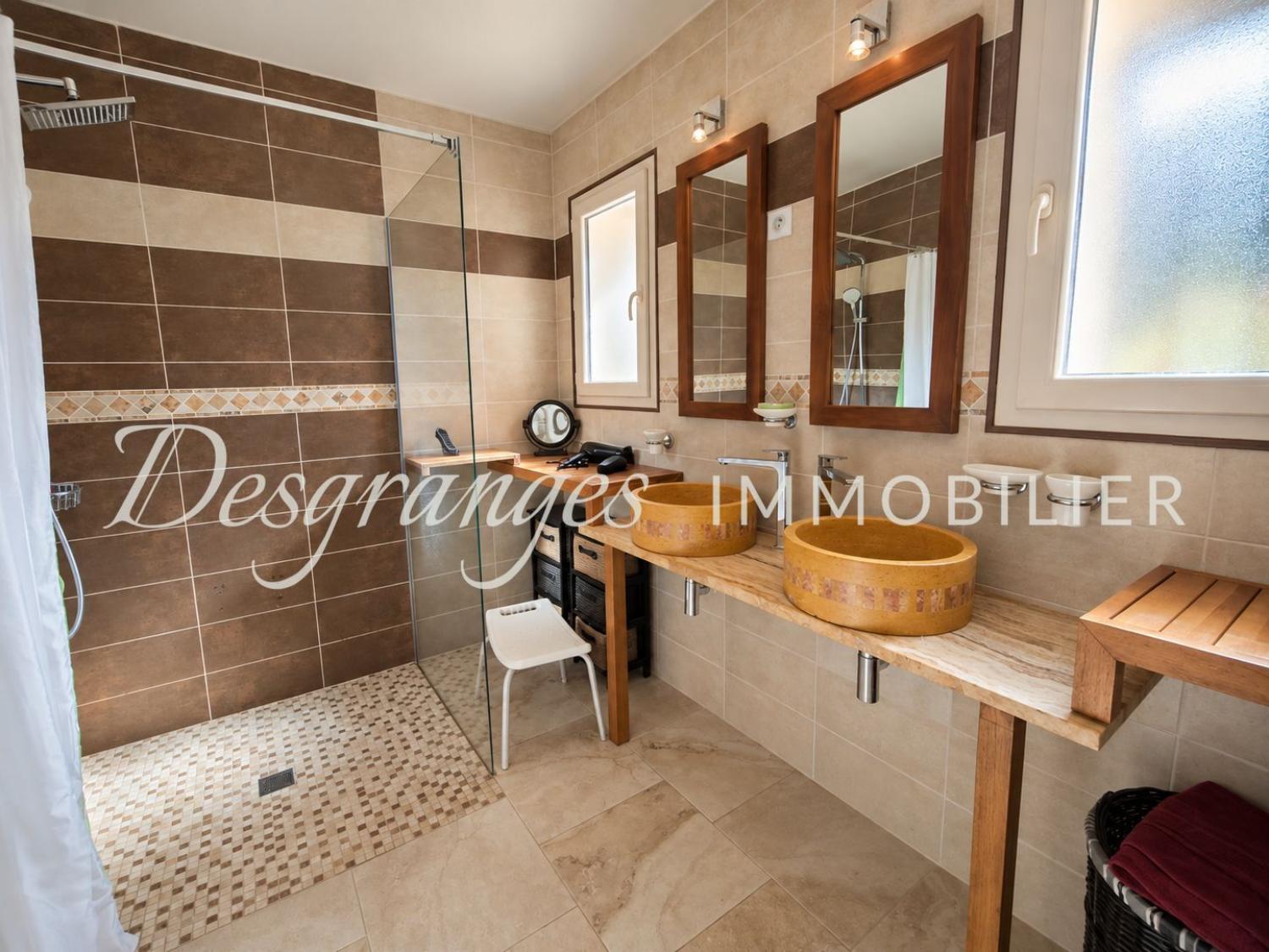 à vendre gîtes/ chambres d'hôtes Sarlande Dordogne 9